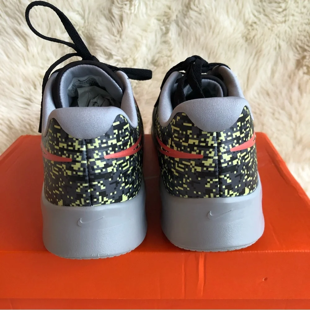 Nike Big Boys Star Runner 2 GS Sneakers | Digi | Size 7